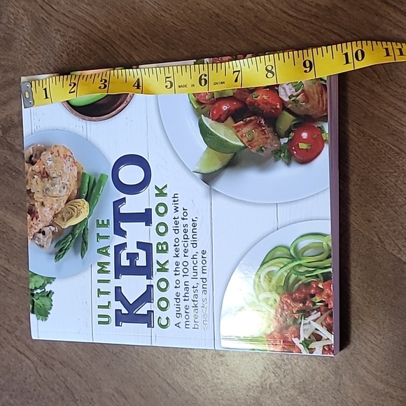 Ultimate Keto Cookbook Like new condition more than 100 recipes Kitchen - Picture 3 of 5